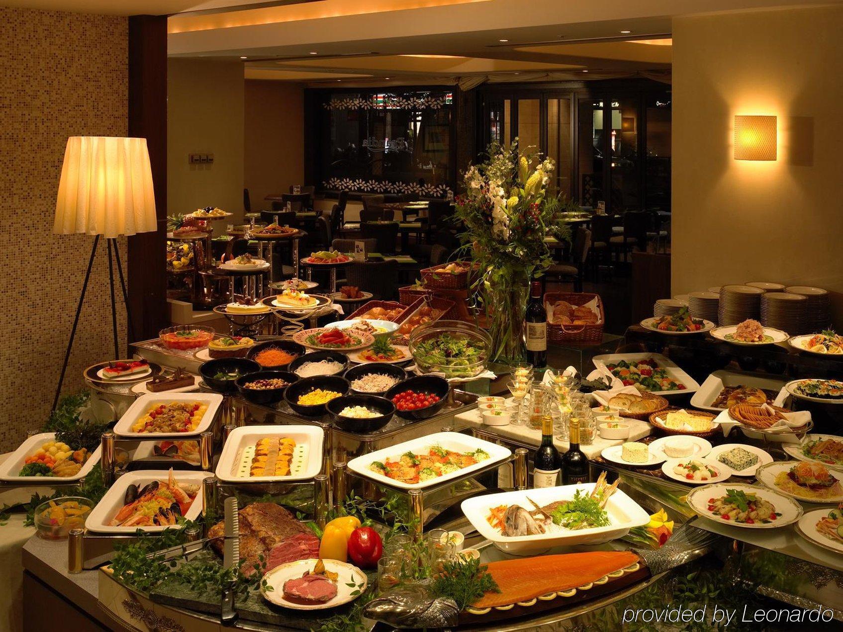 Kyoto Royal Hotel & Spa Ресторан фото